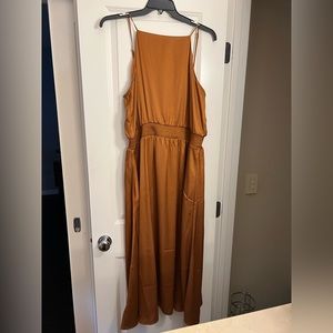 Perfect Fall Dress.  On trend silky midi, perfect for any occasion.